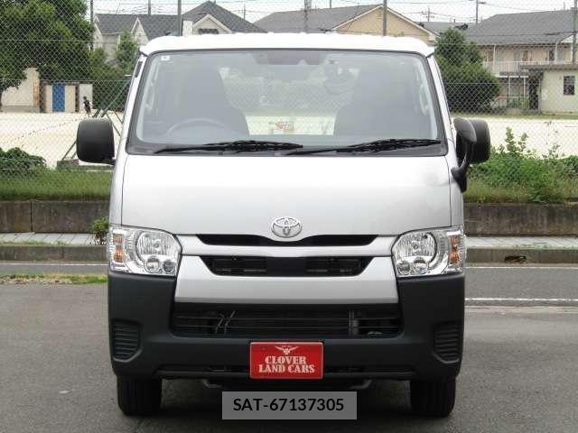 Toyota HIACE VAN 2023-11 8374050-3
