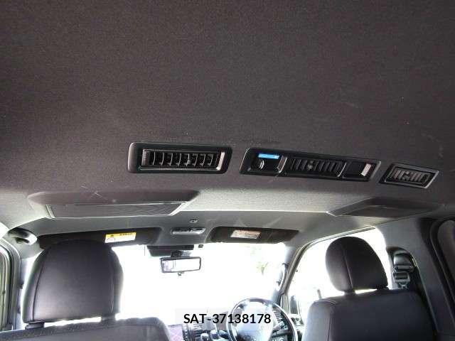 Toyota HIACE VAN 2022-07 8374051-2