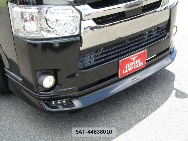 Toyota HIACE VAN 2017-12 8374052-10