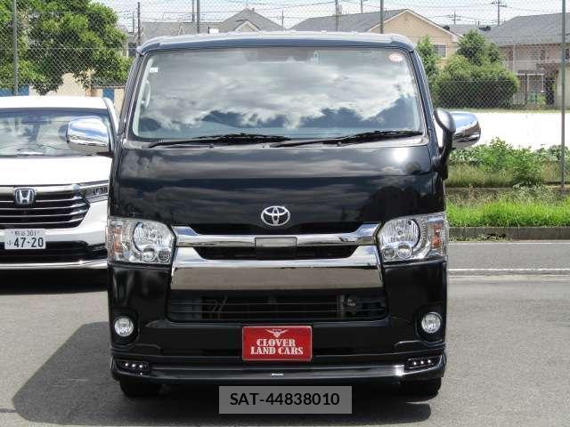 Toyota HIACE VAN 2017-12 8374052-14