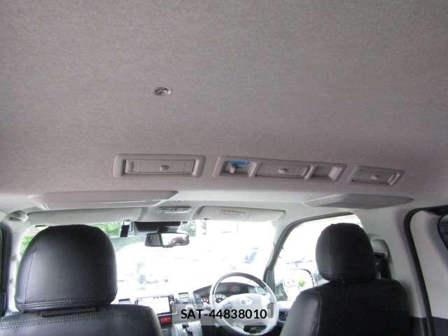 Toyota HIACE VAN 2017-12 8374052-3