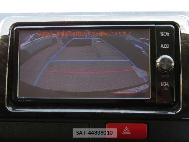 Toyota HIACE VAN 2017-12 8374052-4