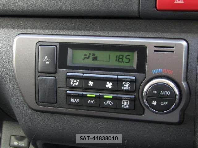 Toyota HIACE VAN 2017-12 8374052-8