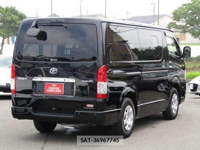 Toyota HIACE VAN 2024-05 8374053-1