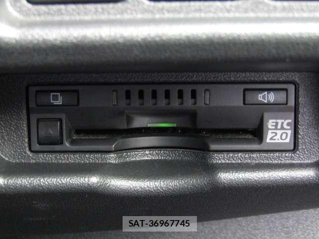 Toyota HIACE VAN 2024-05 8374053-10