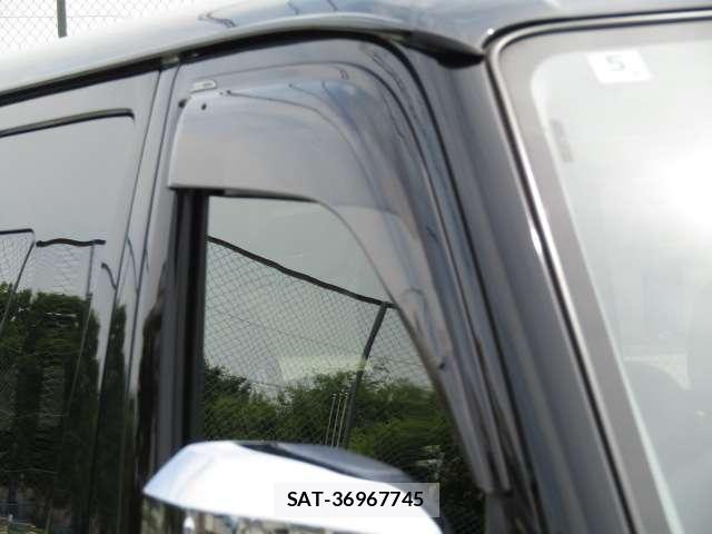 Toyota HIACE VAN 2024-05 8374053-13