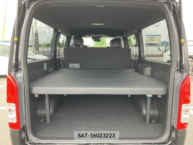 Toyota HIACE VAN 2025-08 8374332-7