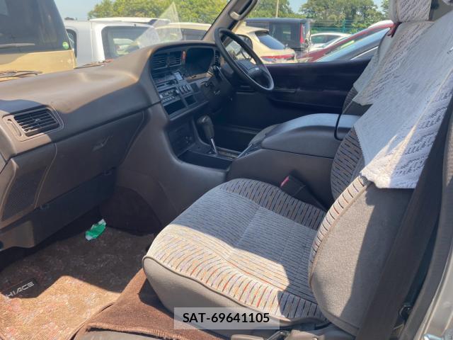 Toyota HIACE WAGON 1995-07 8373383-6