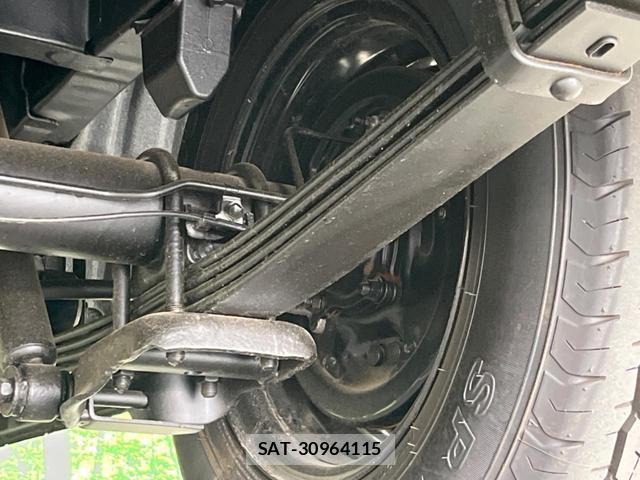 Toyota HIACE WAGON 2026-02 8374018-19