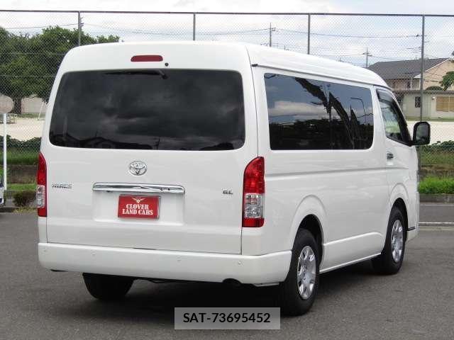 Toyota HIACE WAGON 2023-09 8374055-1