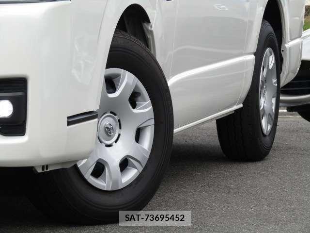Toyota HIACE WAGON 2023-09 8374055-14