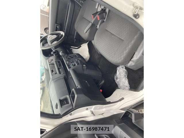 Daihatsu HIJET CARGO 2022-06 8372713-11