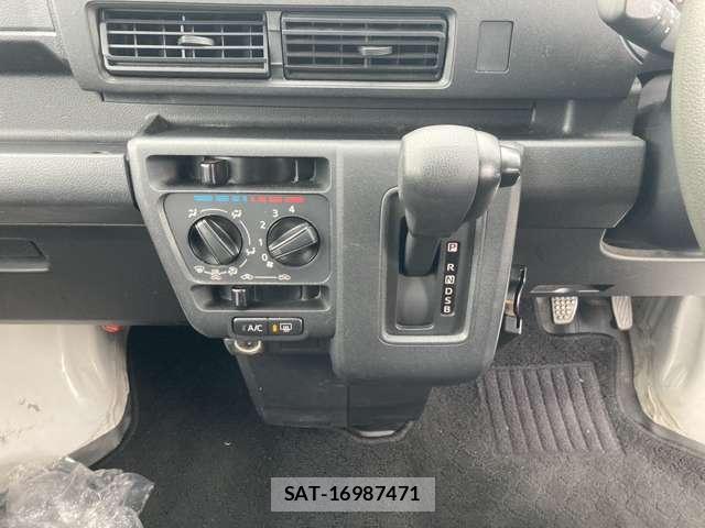 Daihatsu HIJET CARGO 2022-06 8372713-17