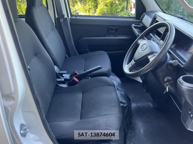 Daihatsu HIJET CARGO 2019-06 8372745-13
