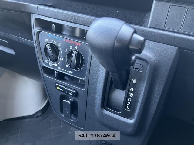 Daihatsu HIJET CARGO 2019-06 8372745-4