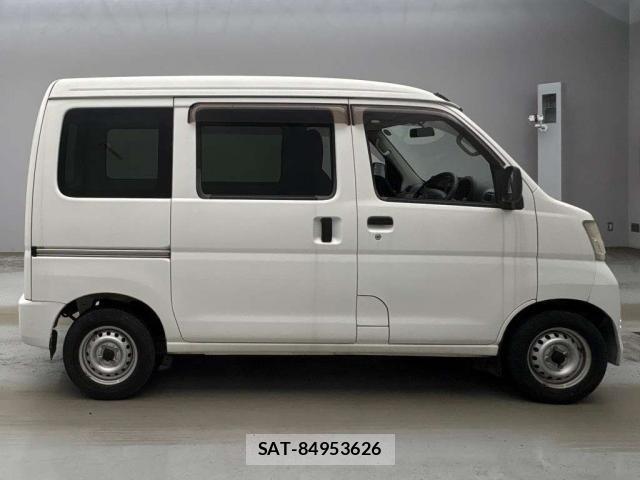 Daihatsu HIJET CARGO 2016-09 8372826-3