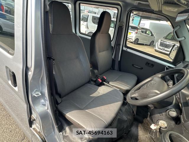 Daihatsu HIJET CARGO 2020-06 8373194-6