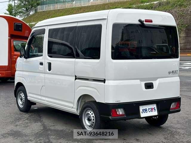 Daihatsu HIJET CARGO 2026-04 8373430-10