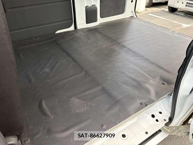Daihatsu HIJET CARGO 2022-09 8373432-16