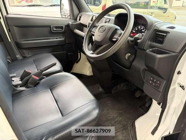Daihatsu HIJET CARGO 2022-09 8373432-17