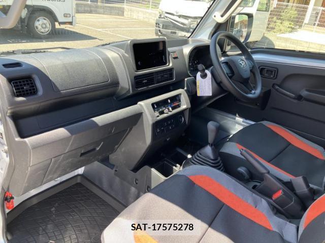 Daihatsu HIJET TRUCK 2026-03 8373973-5