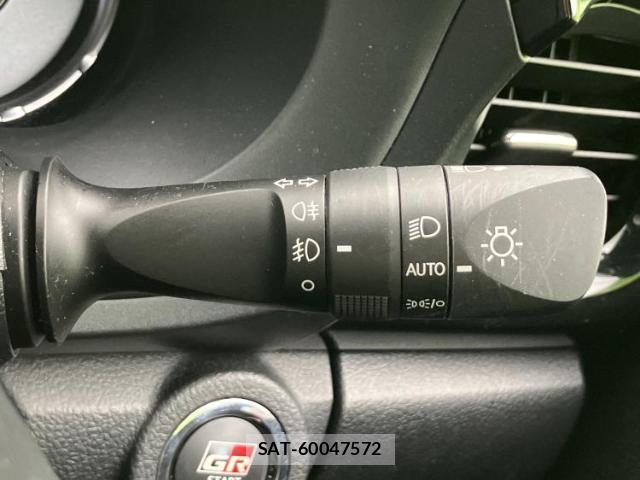 Toyota HILUX 2023-07 8374122-16