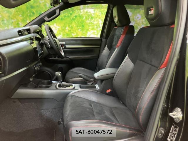 Toyota HILUX 2023-07 8374122-6