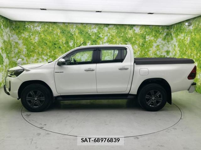 Toyota HILUX 2023-07 8374143-1