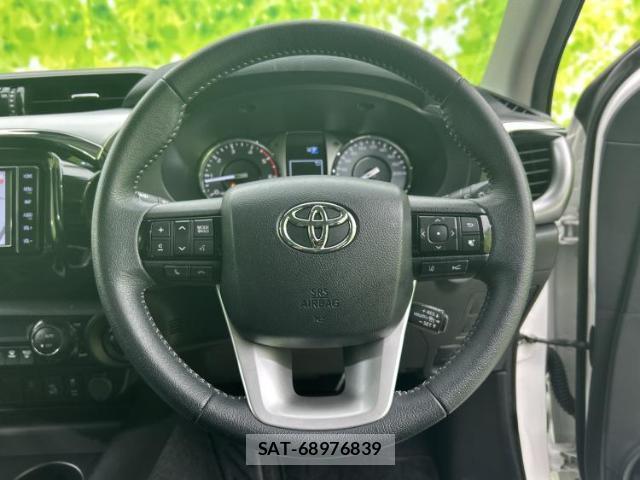 Toyota HILUX 2023-07 8374143-15