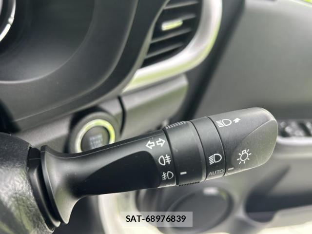 Toyota HILUX 2023-07 8374143-16
