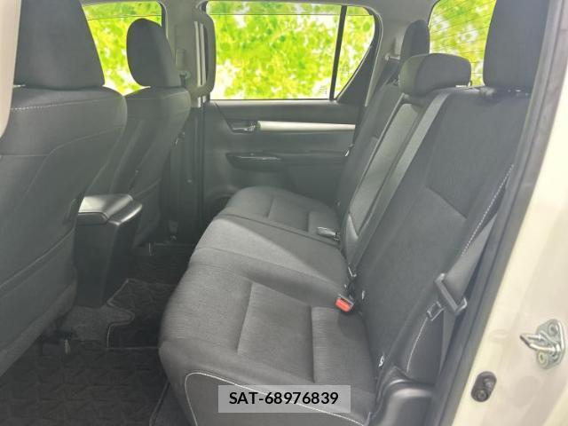 Toyota HILUX 2023-07 8374143-6