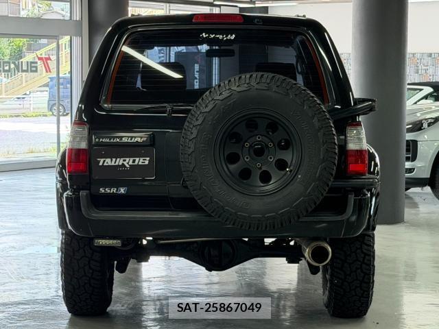 Toyota HILUX SURF 1997 8372700-1
