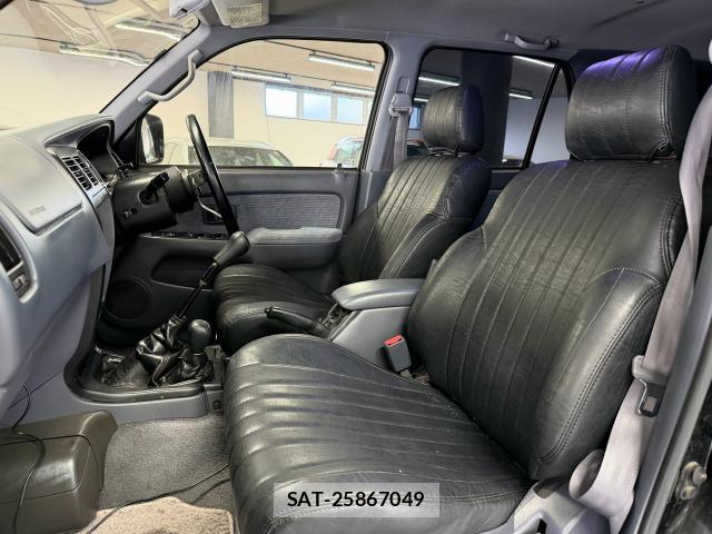 Toyota HILUX SURF 1997 8372700-5