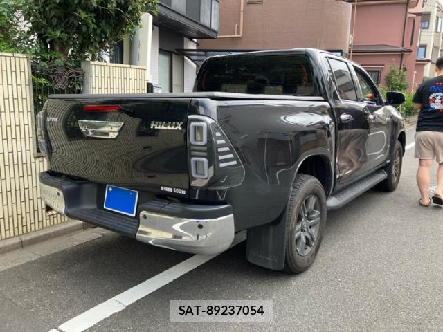 Toyota HILUX 2024-01 8372751-4