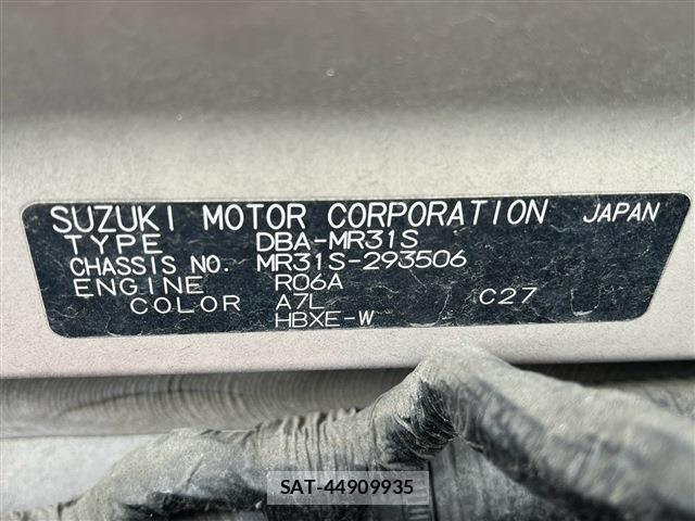 Suzuki HUSTLER 2015-04 8373142-1