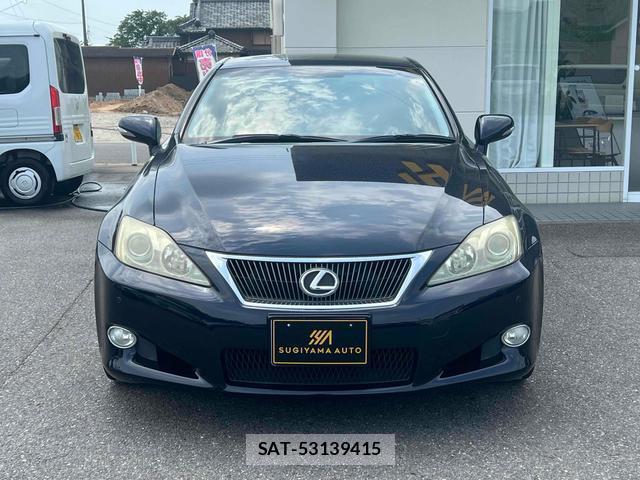 Lexus IS 2010-03 8372696-1