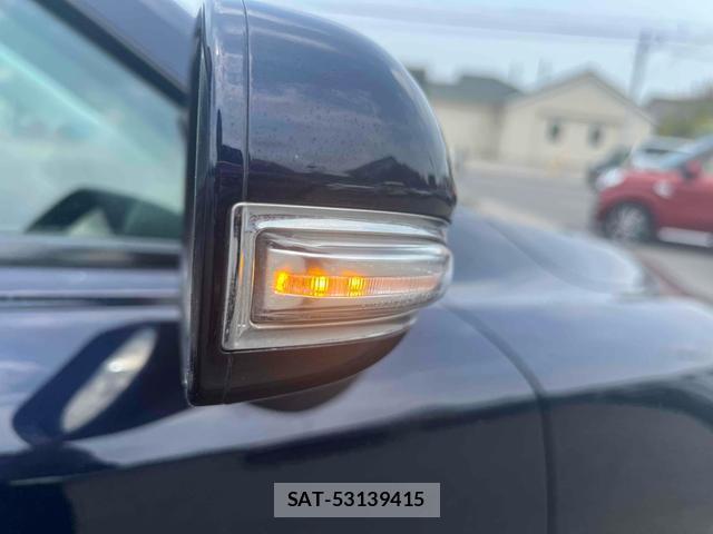 Lexus IS 2010-03 8372696-17