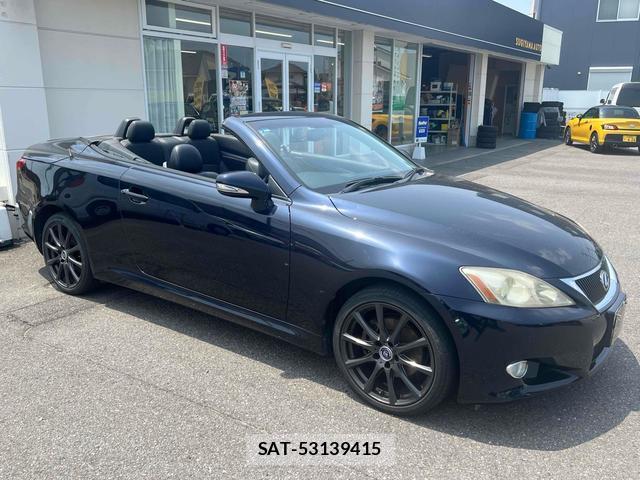 Lexus IS 2010-03 8372696-3