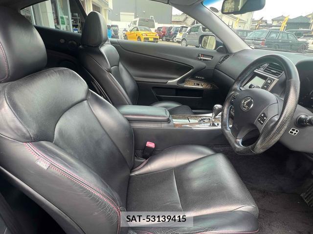 Lexus IS 2010-03 8372696-4