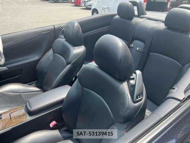 Lexus IS 2010-03 8372696-8