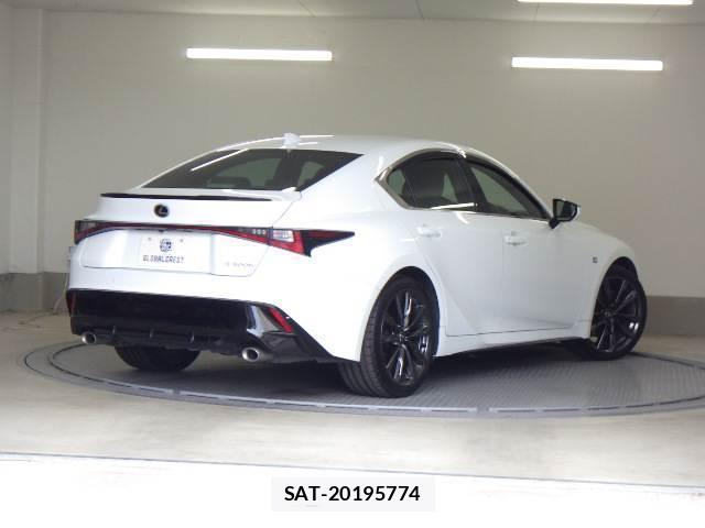 Lexus IS 2023-03 8373216-1