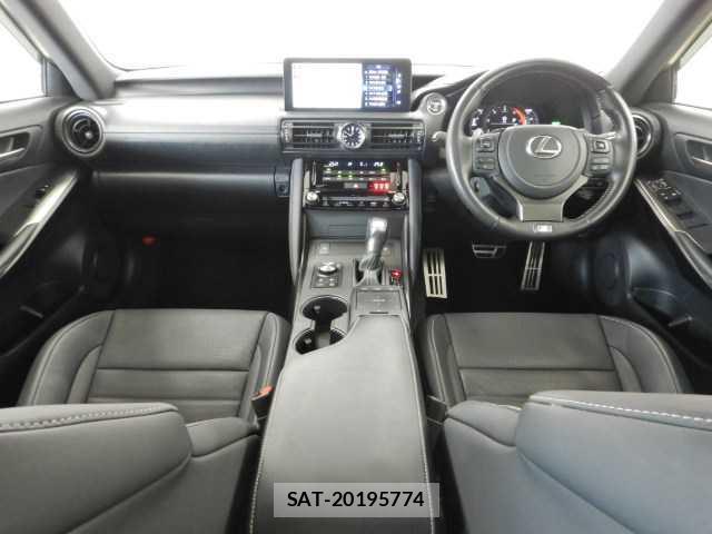 Lexus IS 2023-03 8373216-2