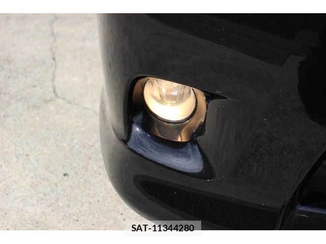 Toyota ISIS 2009-08 8373005-15
