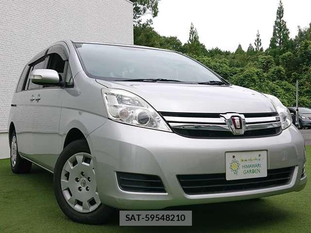 Toyota ISIS 2013-03 8374029-2