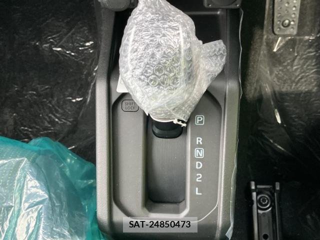 Suzuki JIMNY 2026-06 8374117-12