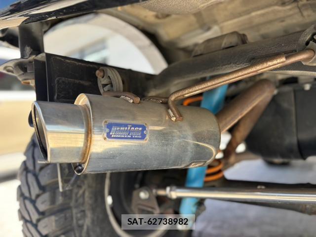 Suzuki JIMNY 2012-09 8373756-2