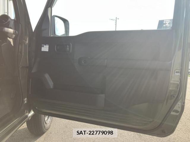 Suzuki JIMNY 2024-10 8373831-3
