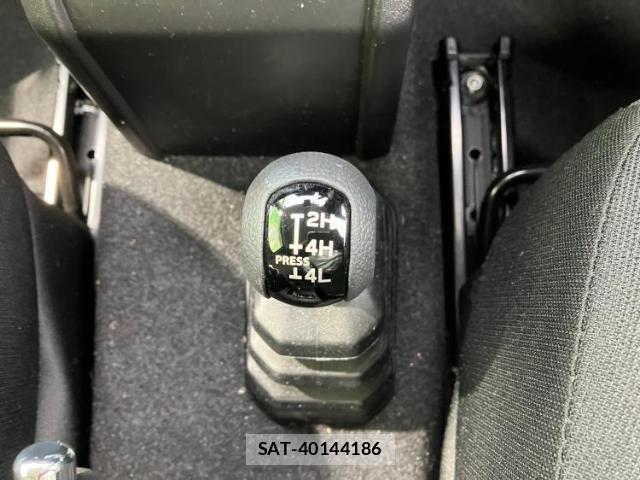 Suzuki JIMNY 2025-10 8374112-13