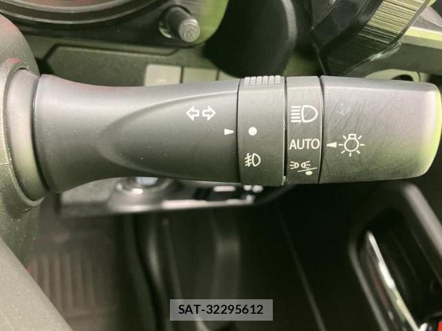 Suzuki JIMNY 2025-03 8374115-10