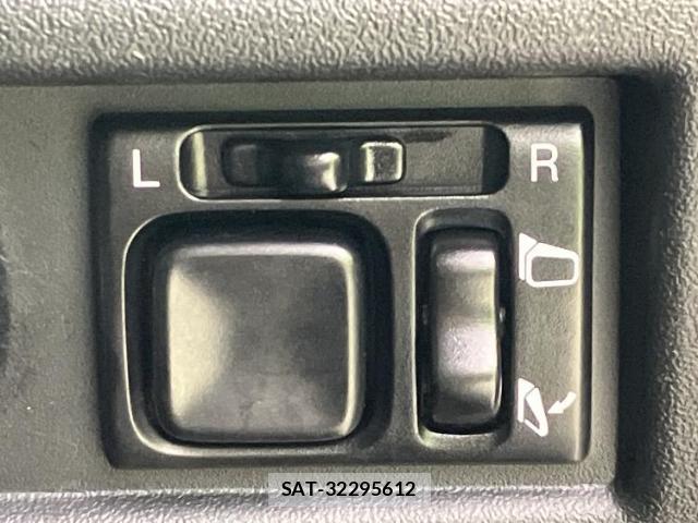 Suzuki JIMNY 2025-03 8374115-16